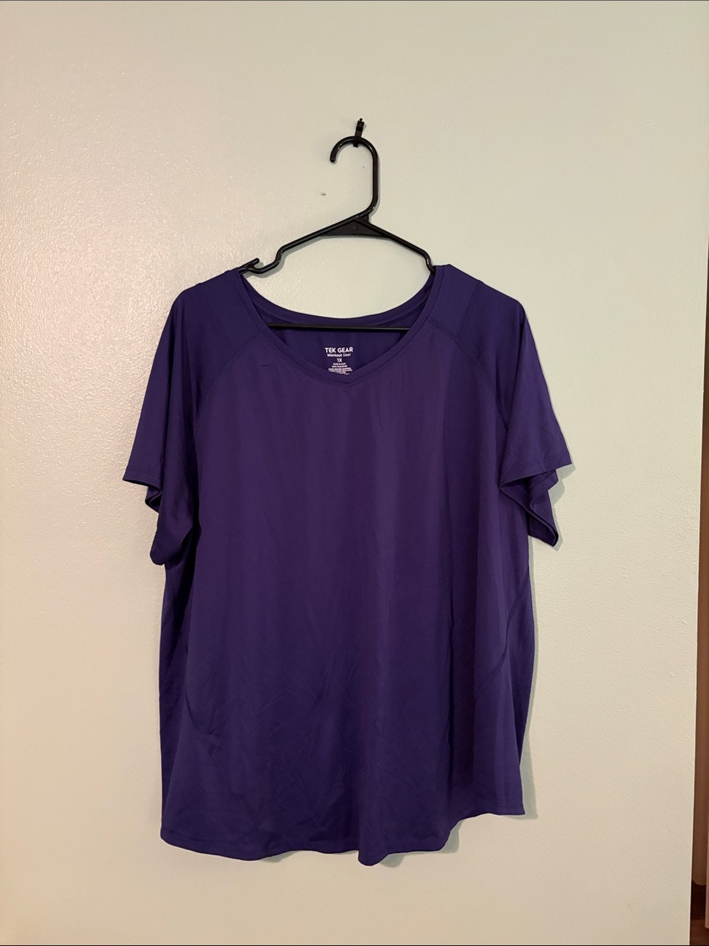 tek gear navy V-Neck Women's Short Sleeve Active Top